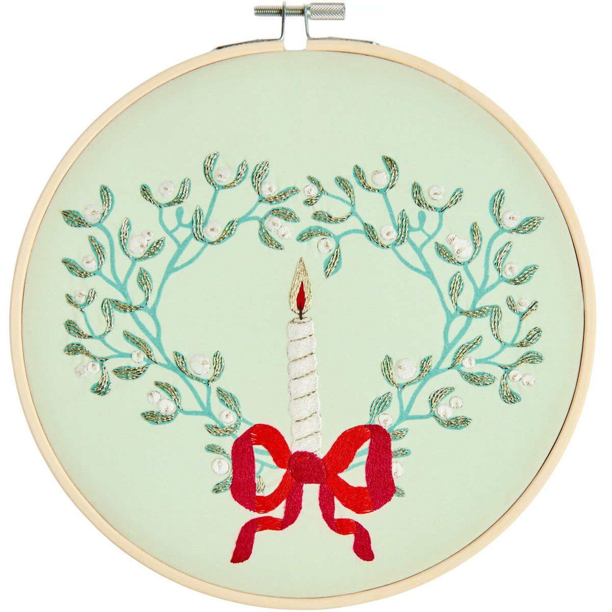 Borduurpakket met voorgetekende maretakkrans met kaars