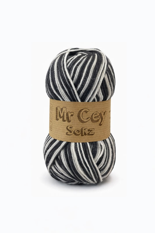 Mr. Cey Sokz Diamond Foyaite (615)