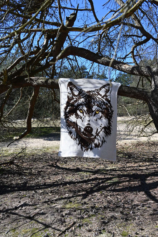 Majestic Wolf (The last day with overlay crochet) (Garenpakket)