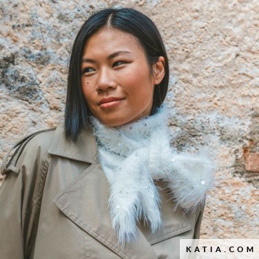 Katia Fur Moda Pailletes Black (202)